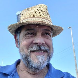 Meet your Posher, Gregory